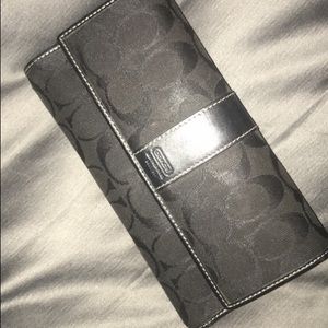 ✨Price Drop ✨ Coach - Wallet